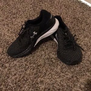 Under Armour Charged Escape 2